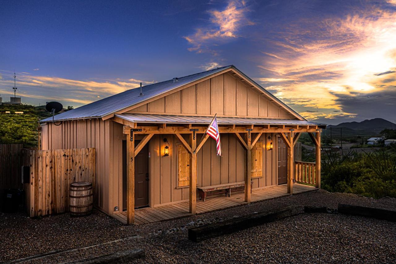 -Pet Friendly- Miners Cabin #6 - King Bed With Private Balcony ทูมสโตน ภายนอก รูปภาพ