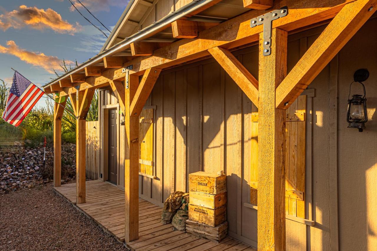 -Pet Friendly- Miners Cabin #6 - King Bed With Private Balcony ทูมสโตน ภายนอก รูปภาพ
